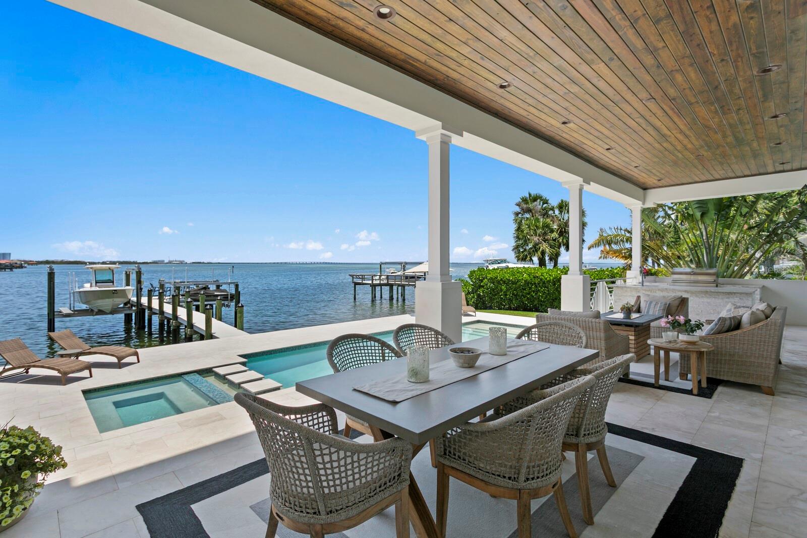 5110 W LONGFELLOW AVE