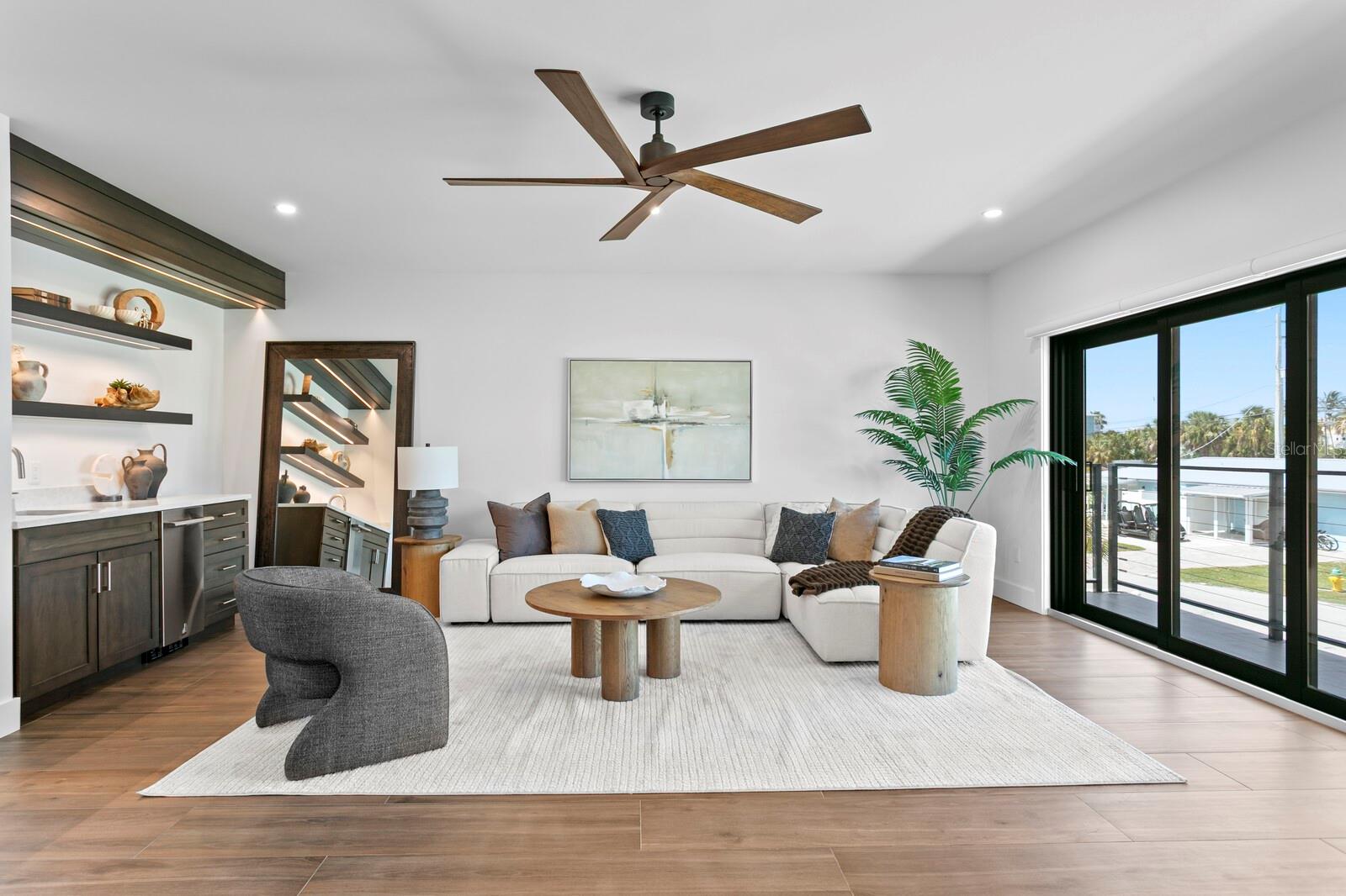 201 N HARBOR DR