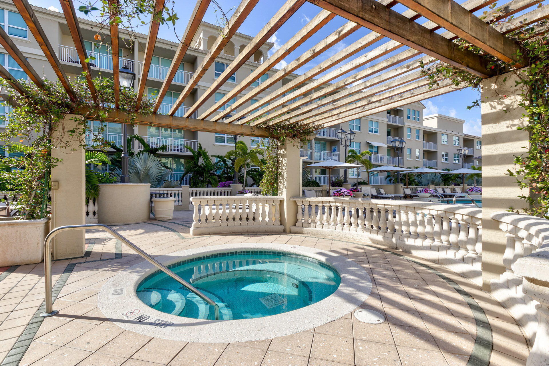99 SE Mizner Boulevard 823