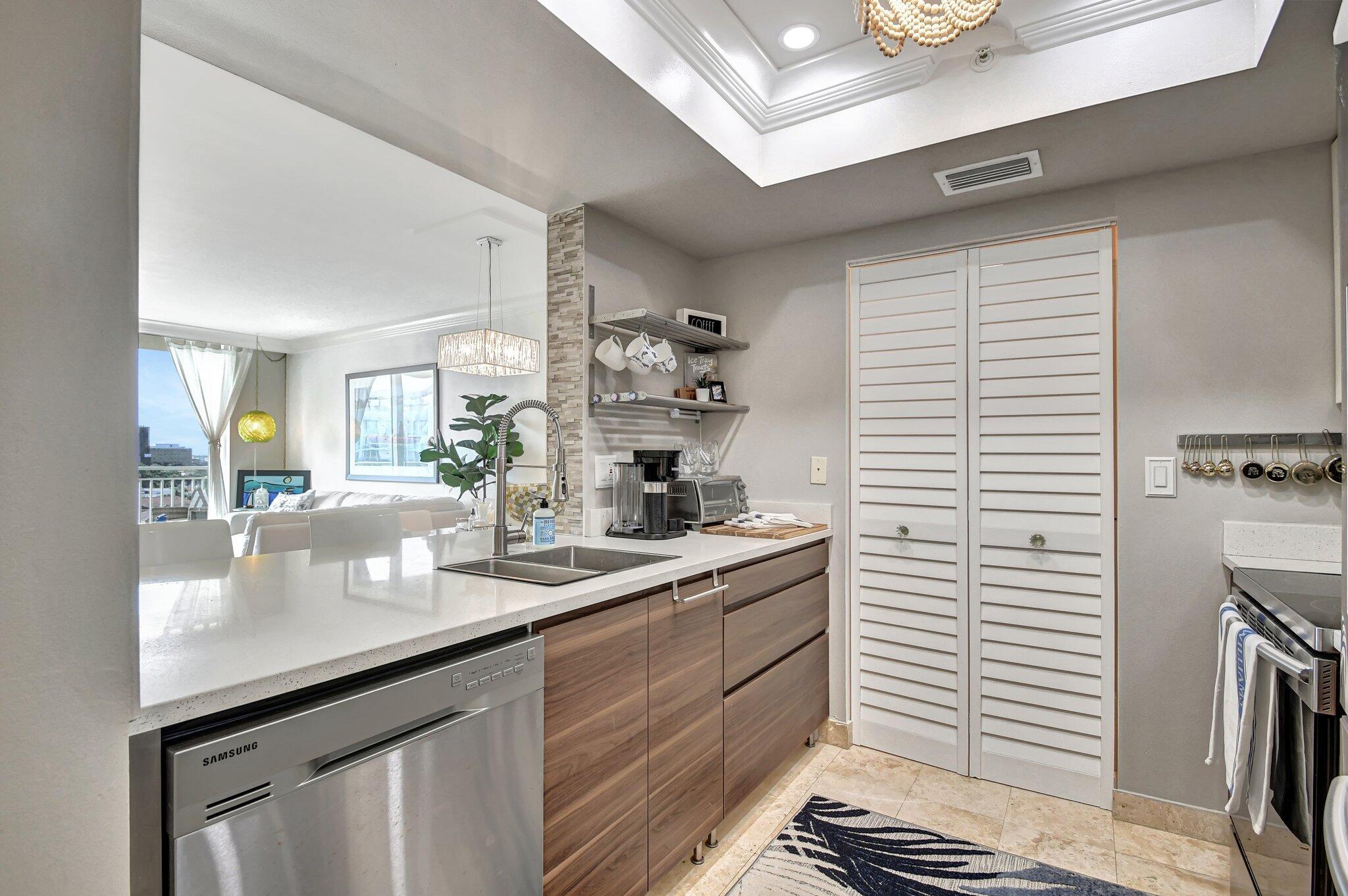 99 SE Mizner Boulevard 823