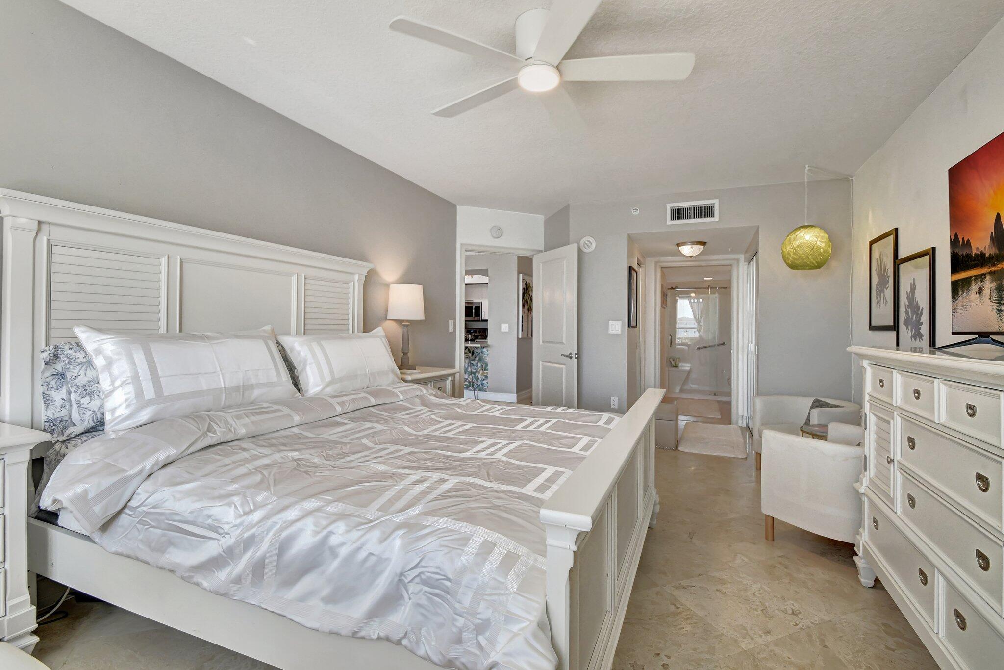 99 SE Mizner Boulevard 823