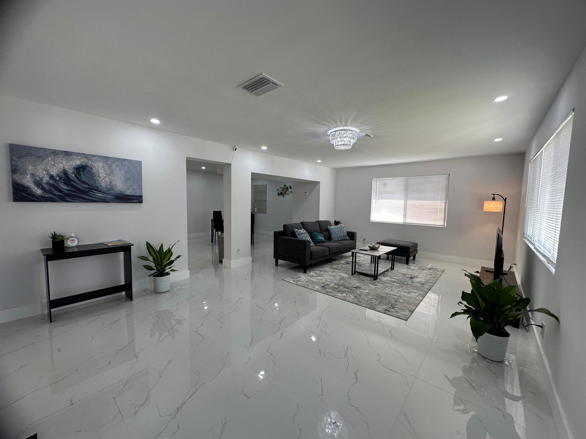 255 Glouchester Street