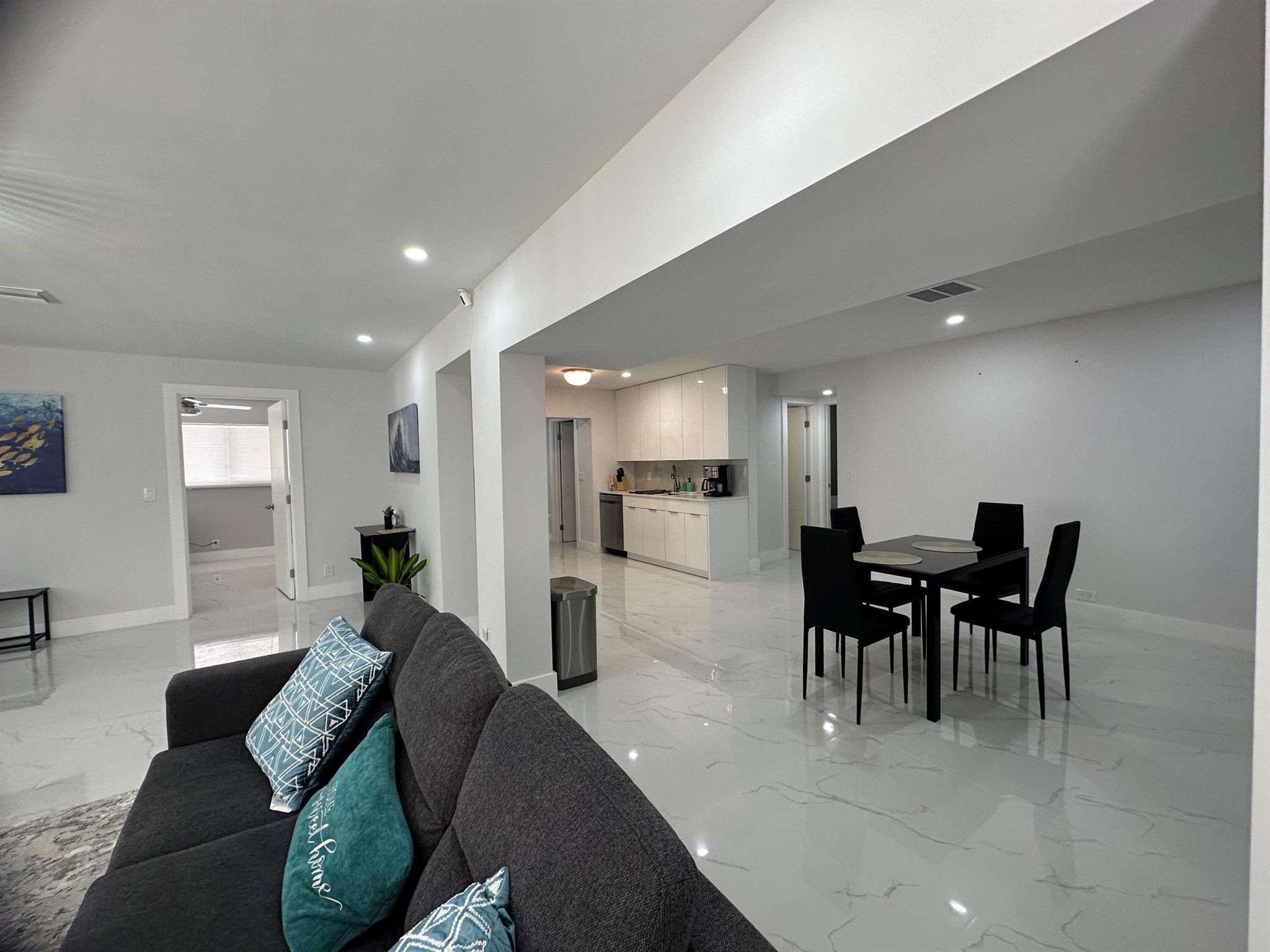 255 Glouchester Street