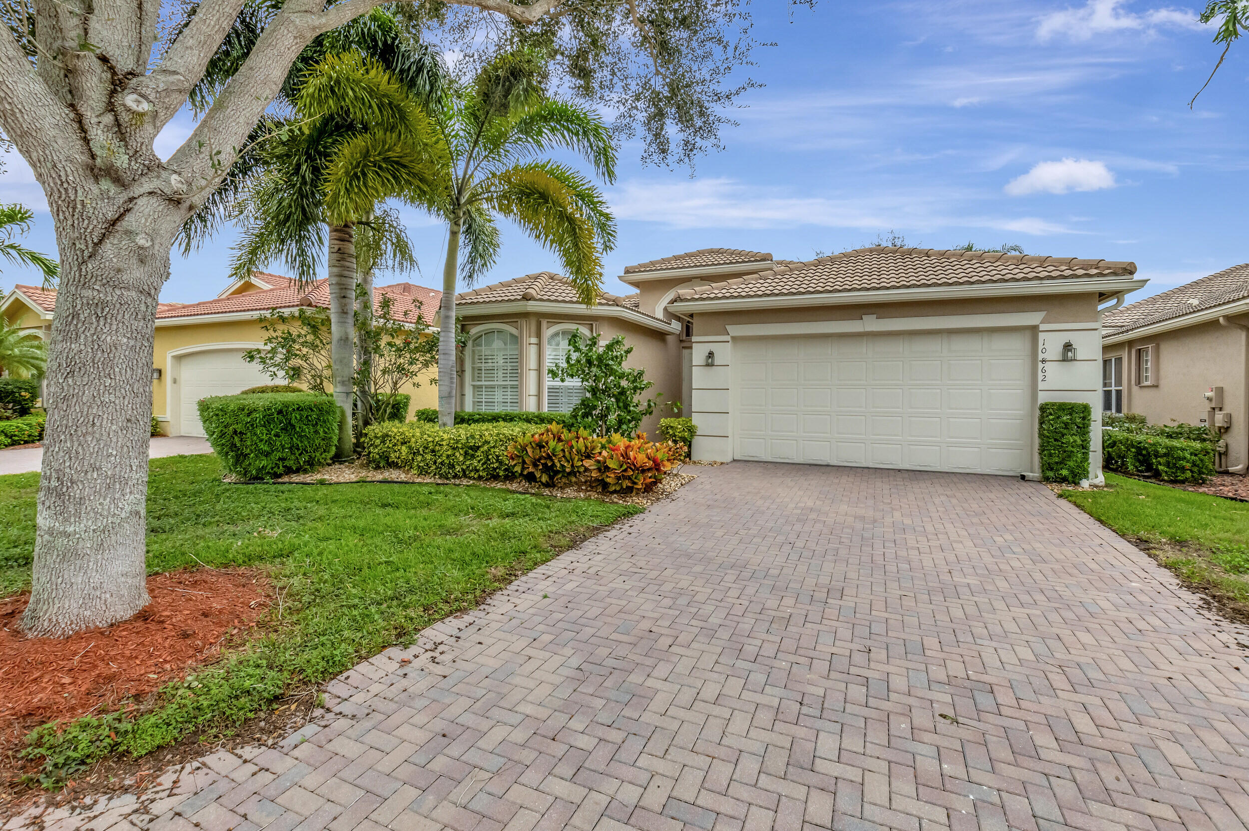 10862 Summerville Way