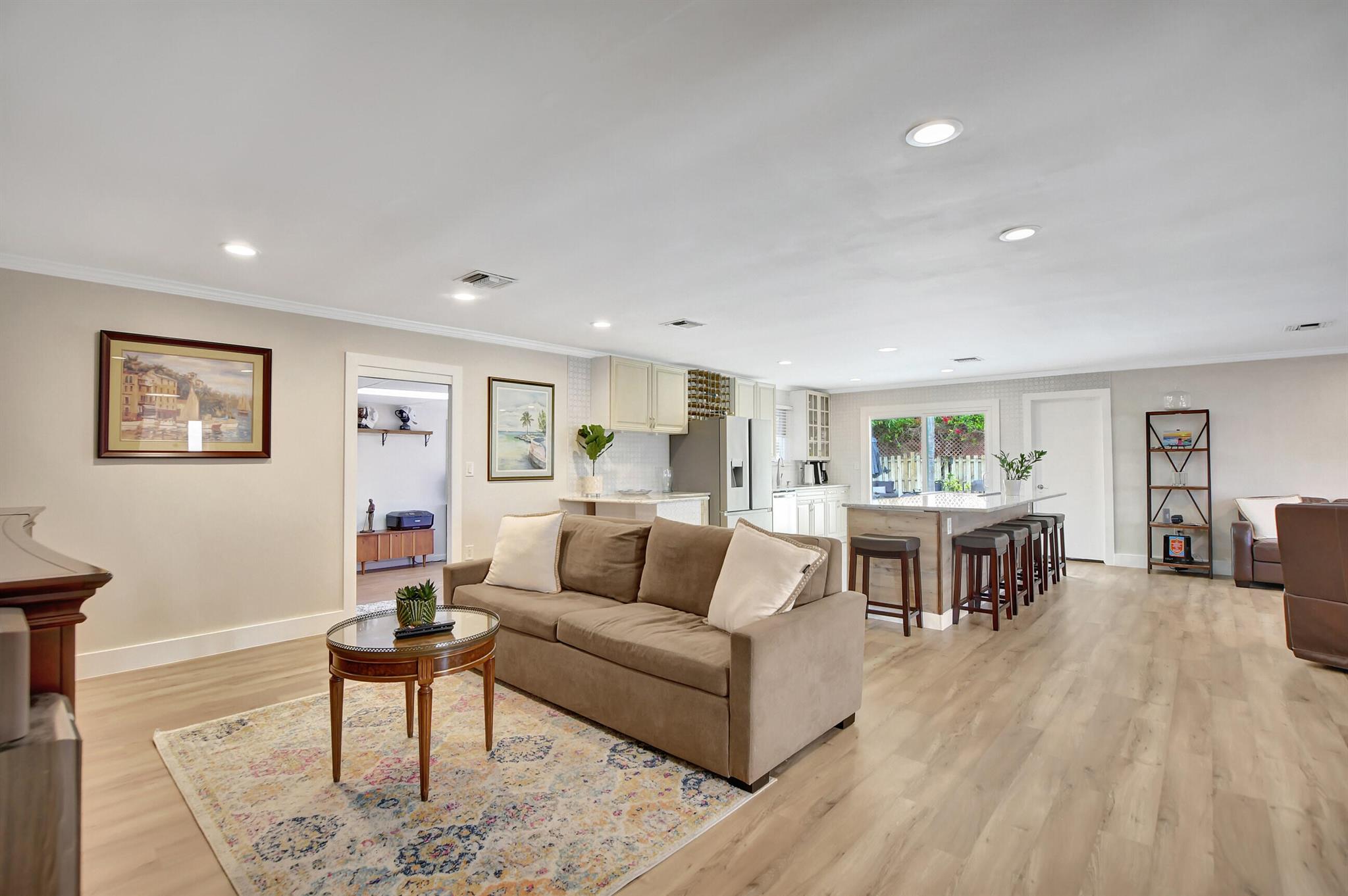 1599 Isabel Este Road