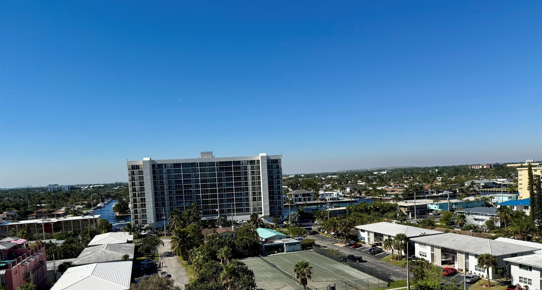 525 N Ocean Boulevard 1015