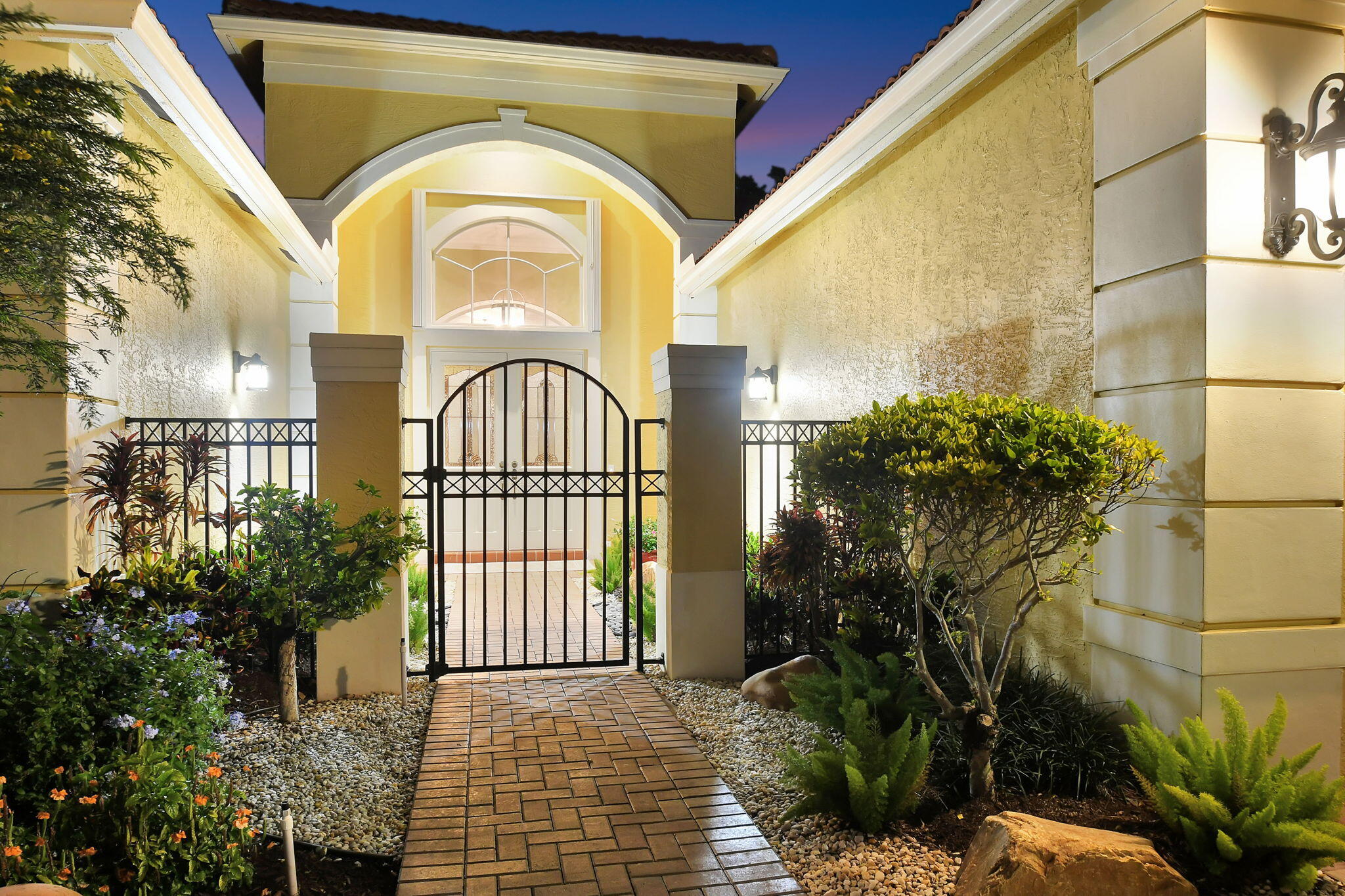 7126 Springville Cove