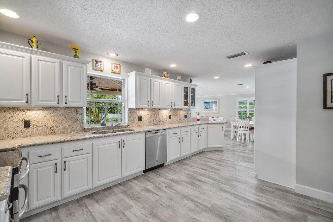 4299 Fox Trace