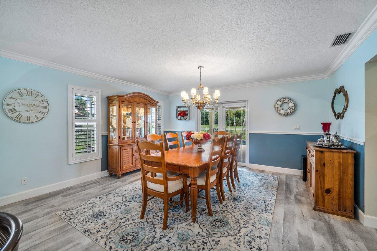 4299 Fox Trace