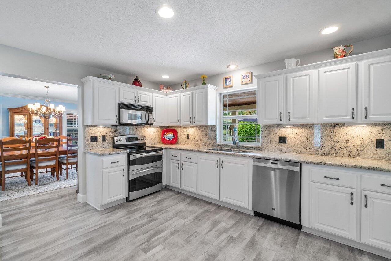 4299 Fox Trace