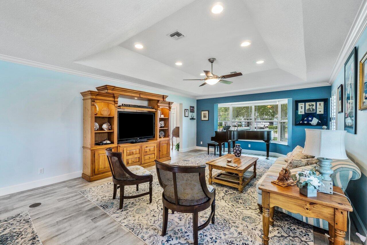 4299 Fox Trace