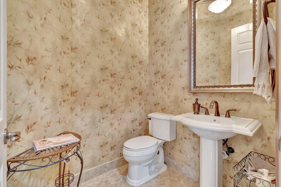 10702 Whitewind Circle