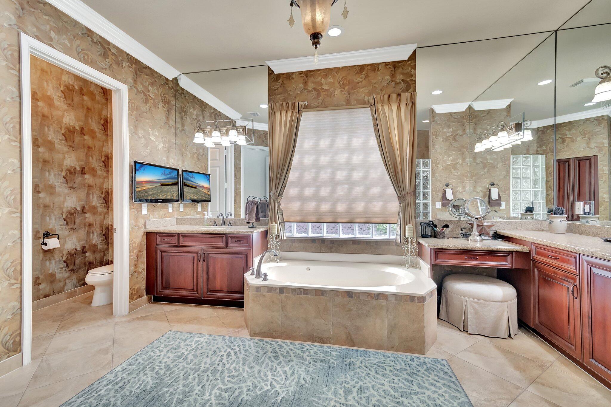 10702 Whitewind Circle