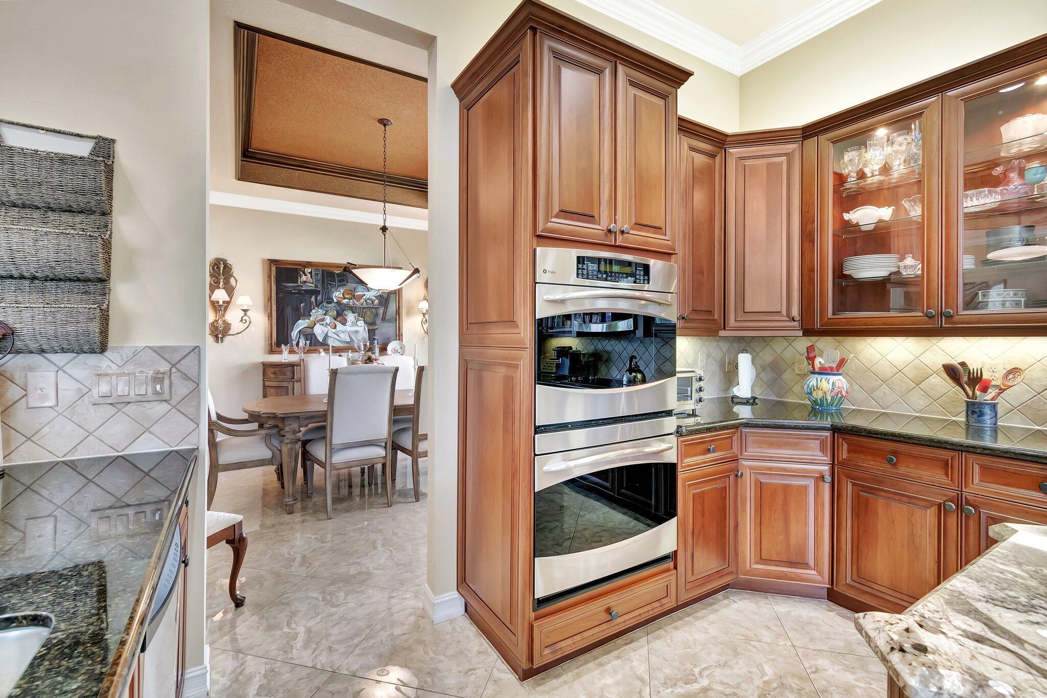 10702 Whitewind Circle