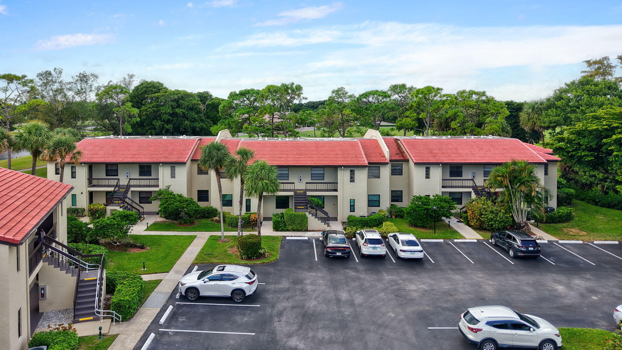 8450 Casa Del Lago J