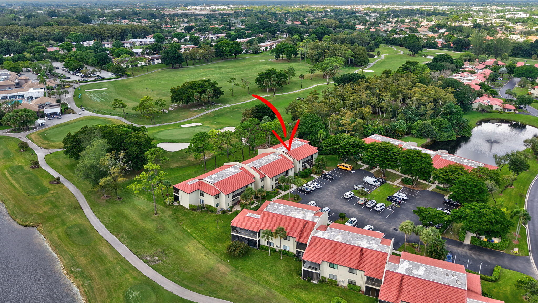 8450 Casa Del Lago J