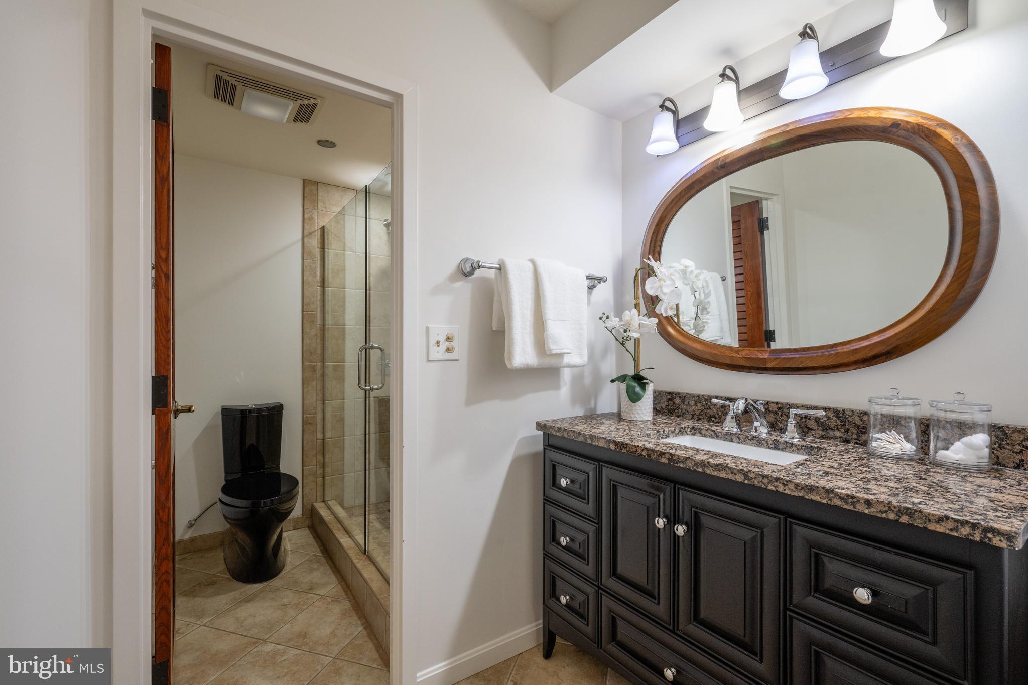 1805 Crystal Dr #208s