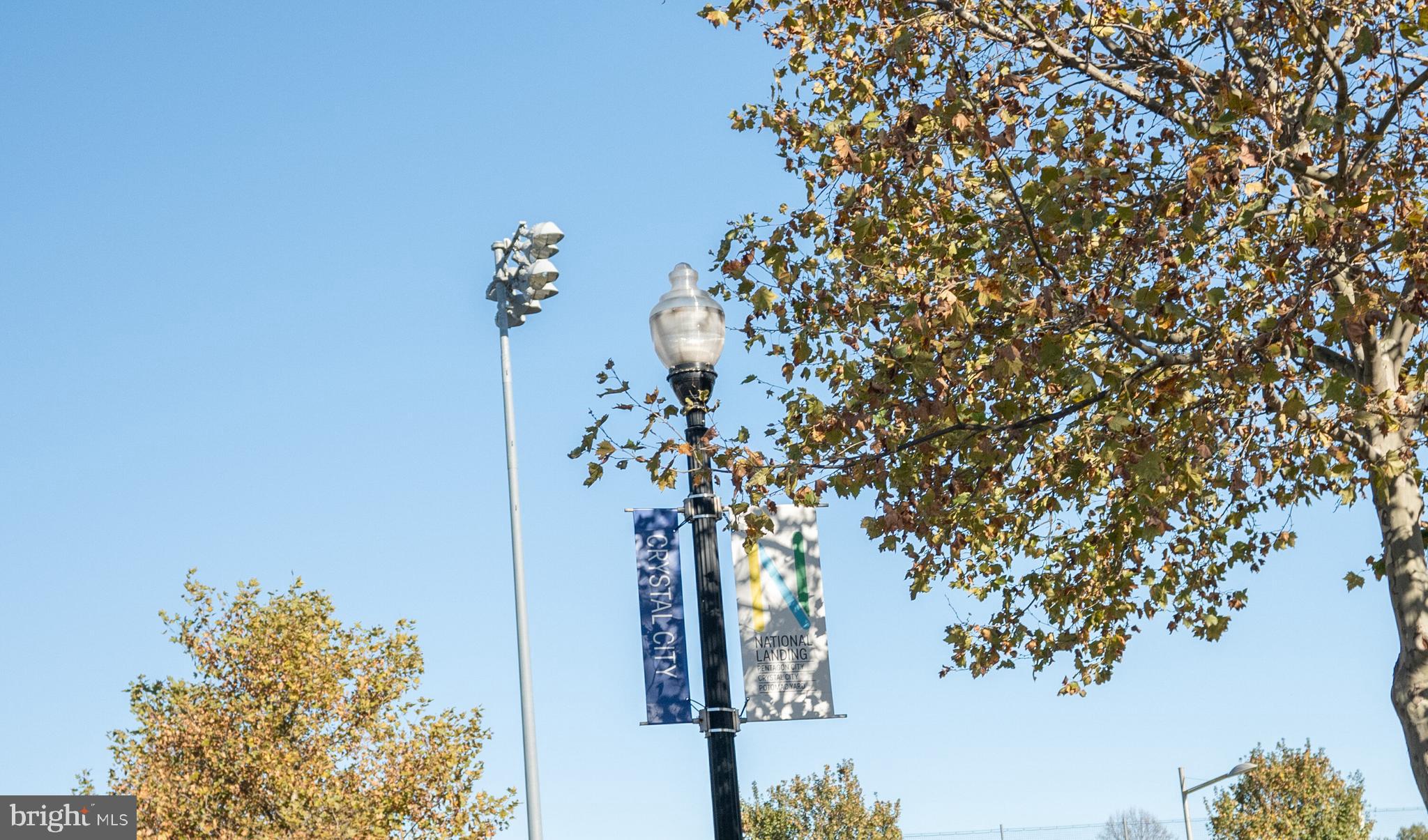 1805 Crystal Dr #208s