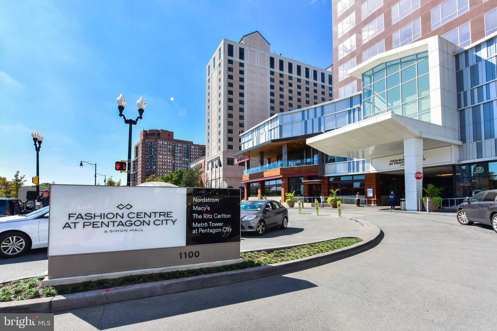 1805 Crystal Dr #208s