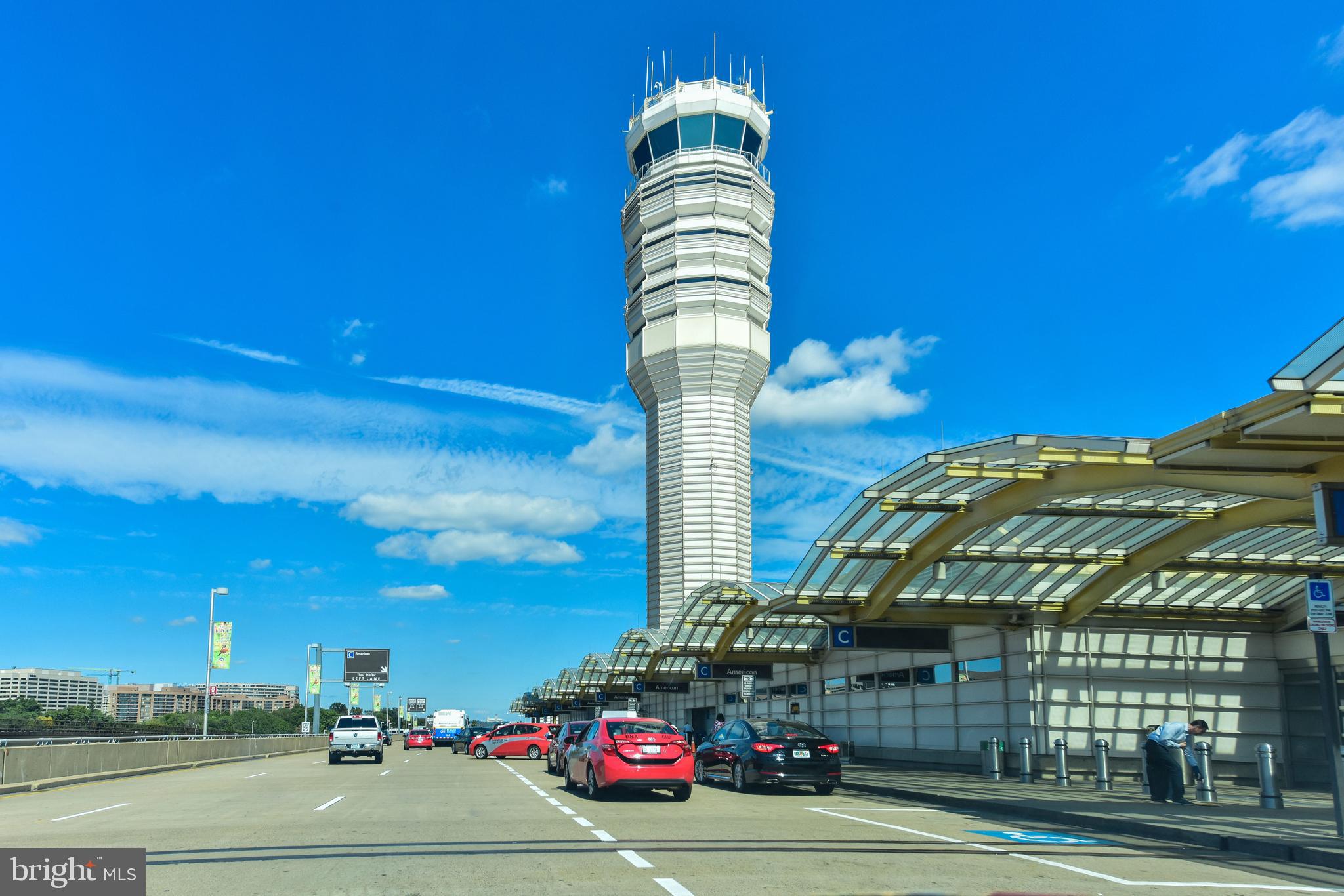 1805 Crystal Dr #208s