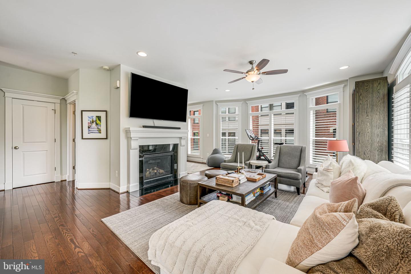 2205 19th Ct N