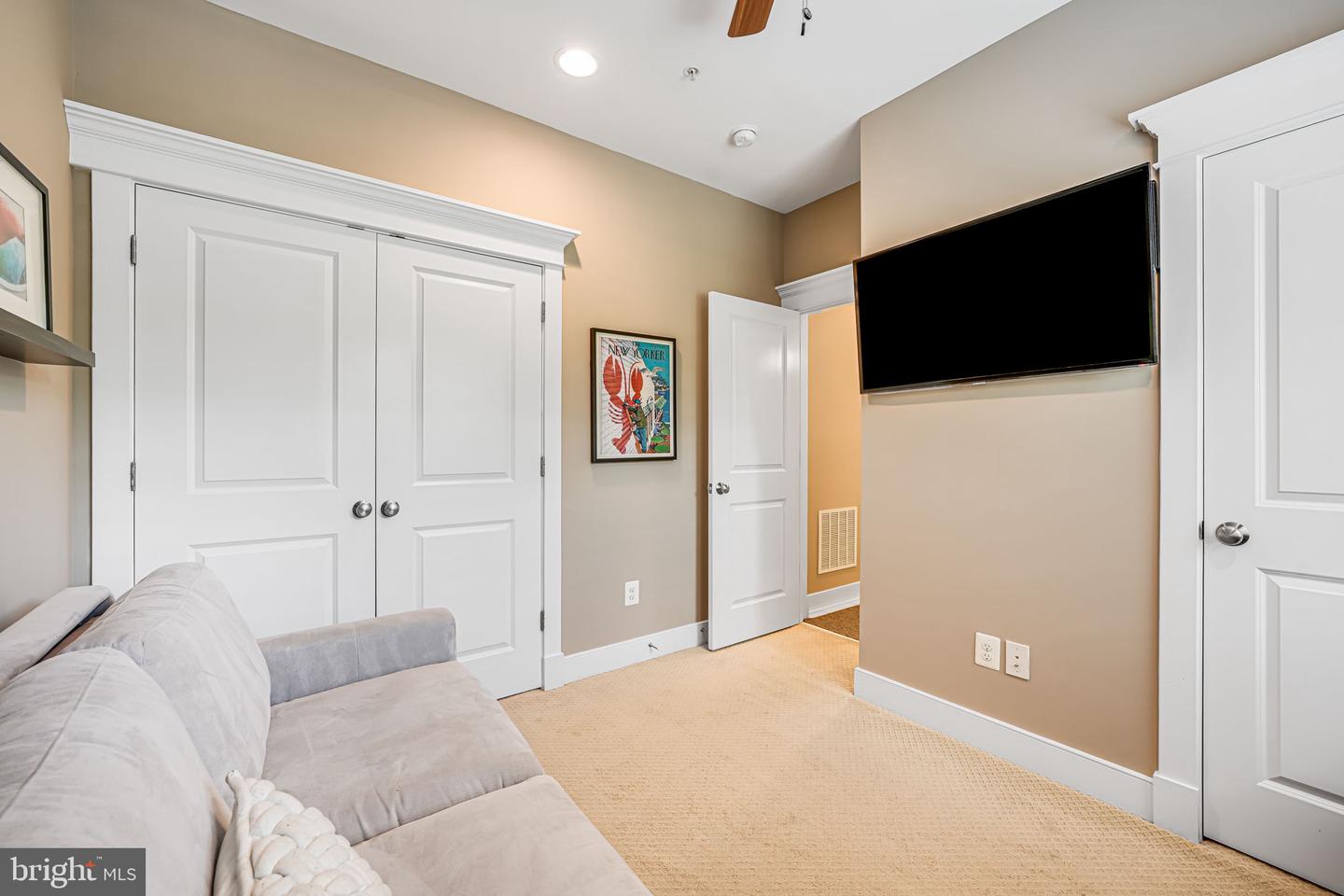 2205 19th Ct N