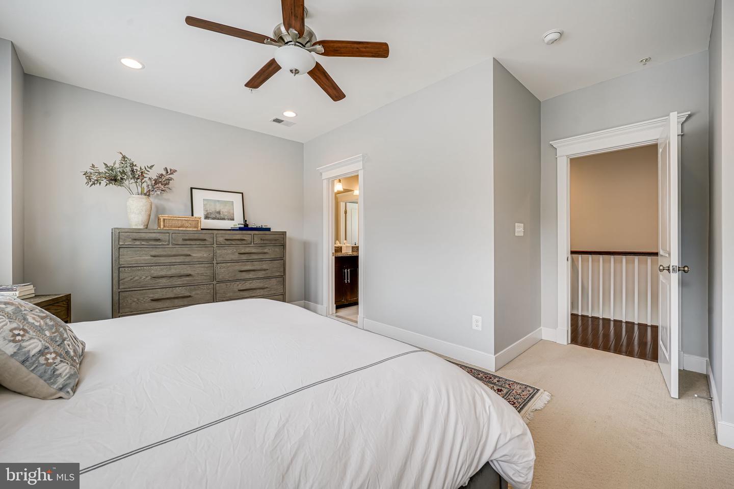 2205 19th Ct N