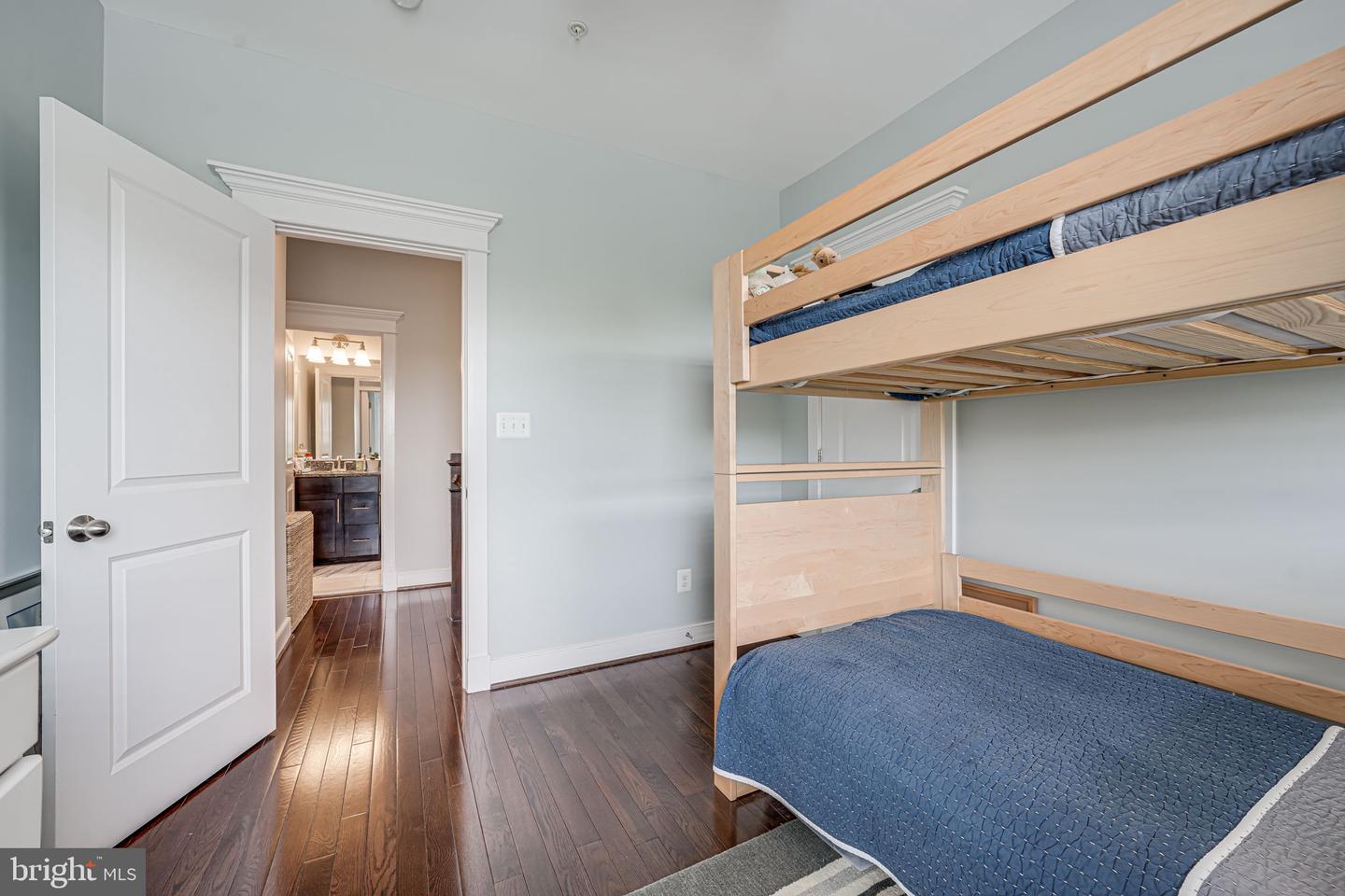 2205 19th Ct N