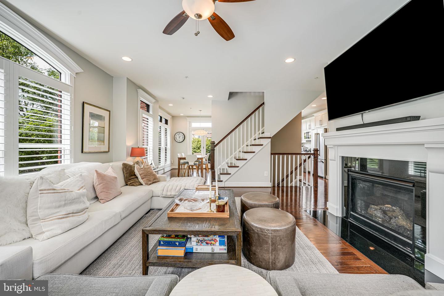 2205 19th Ct N
