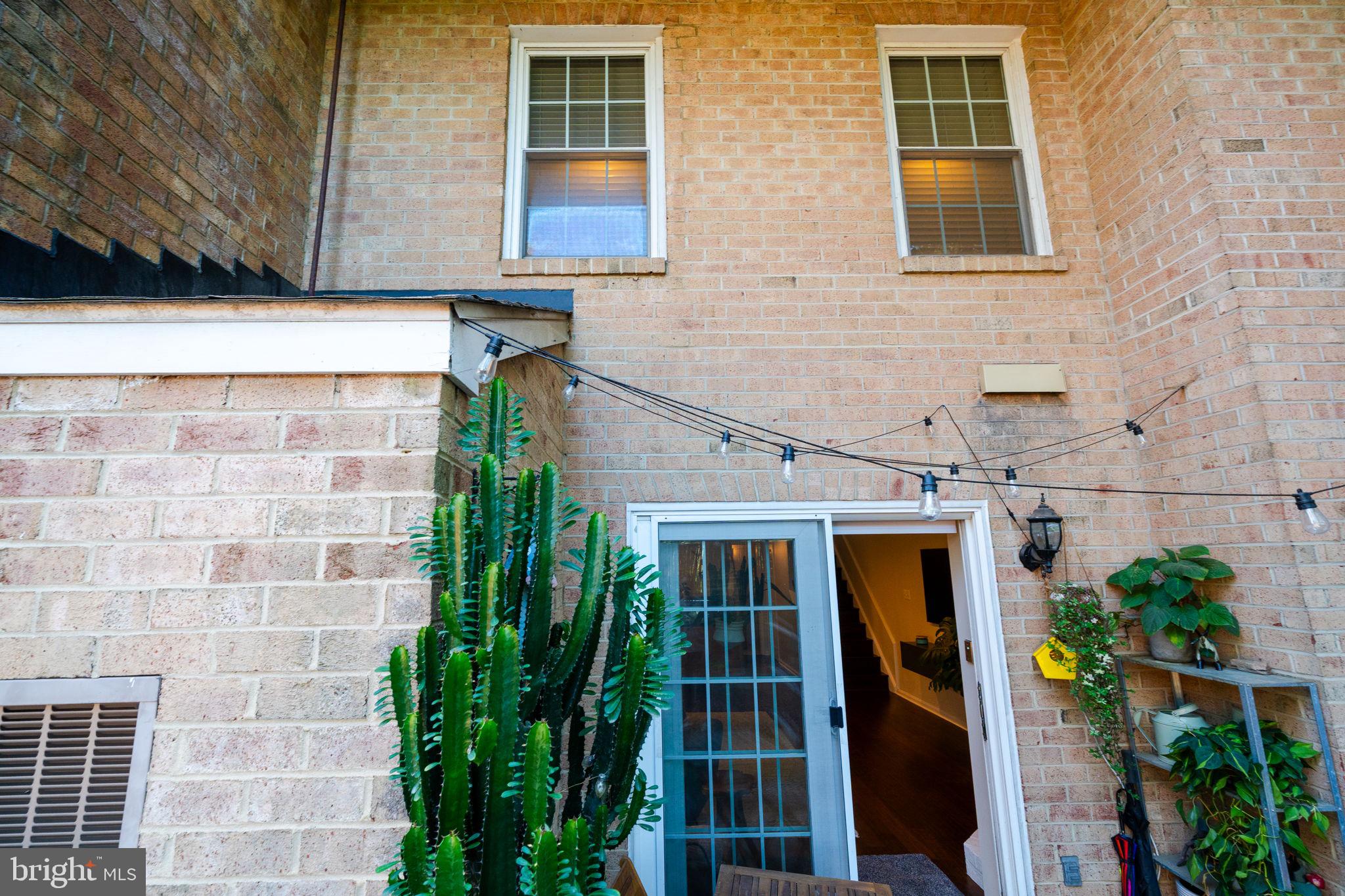 907 S ROLFE STREET 1-A