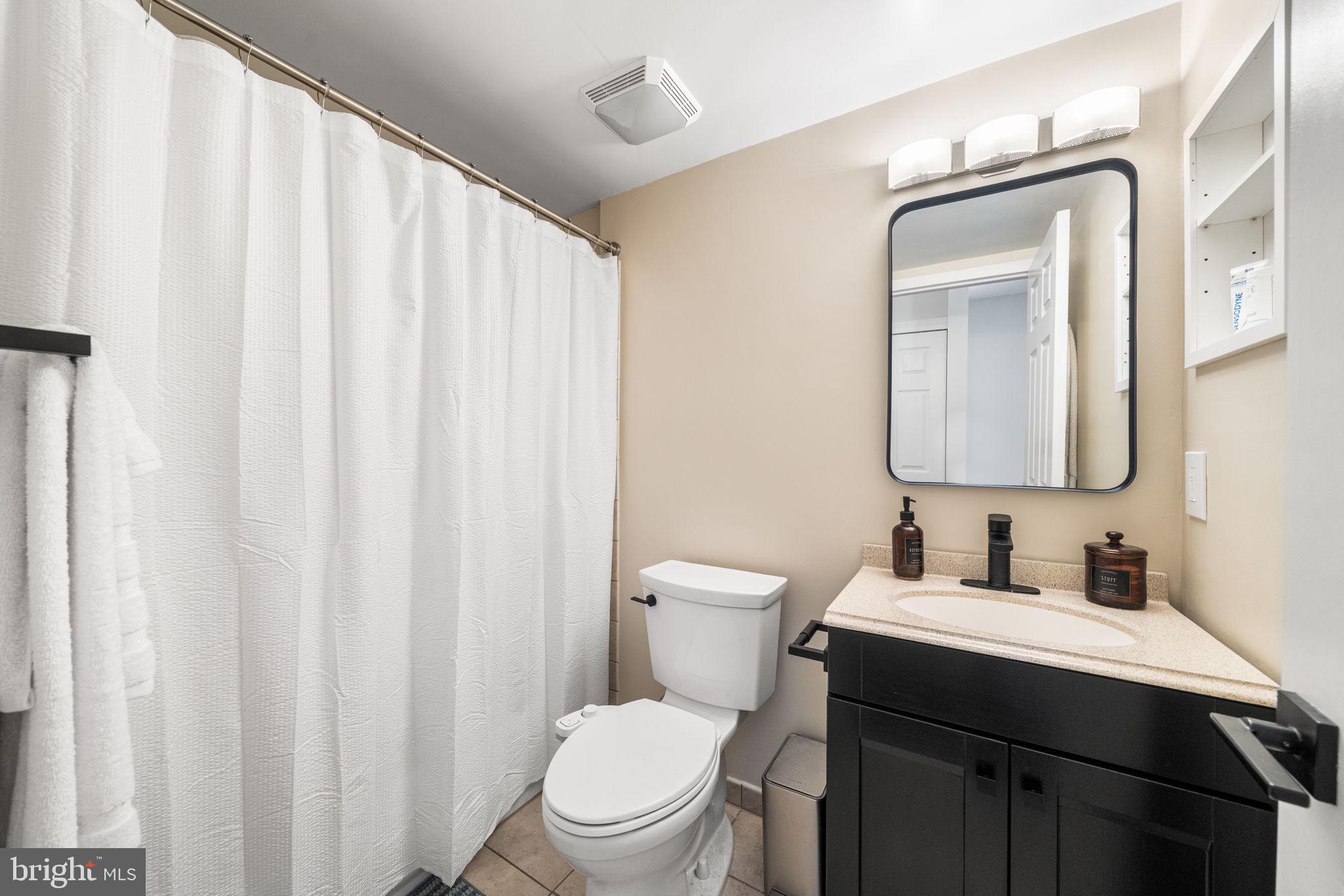 907 S ROLFE STREET 1-A