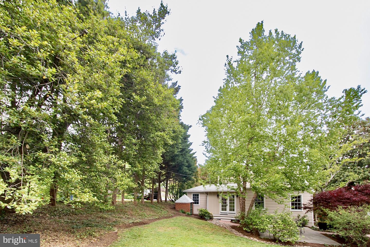 3500 Russell Rd