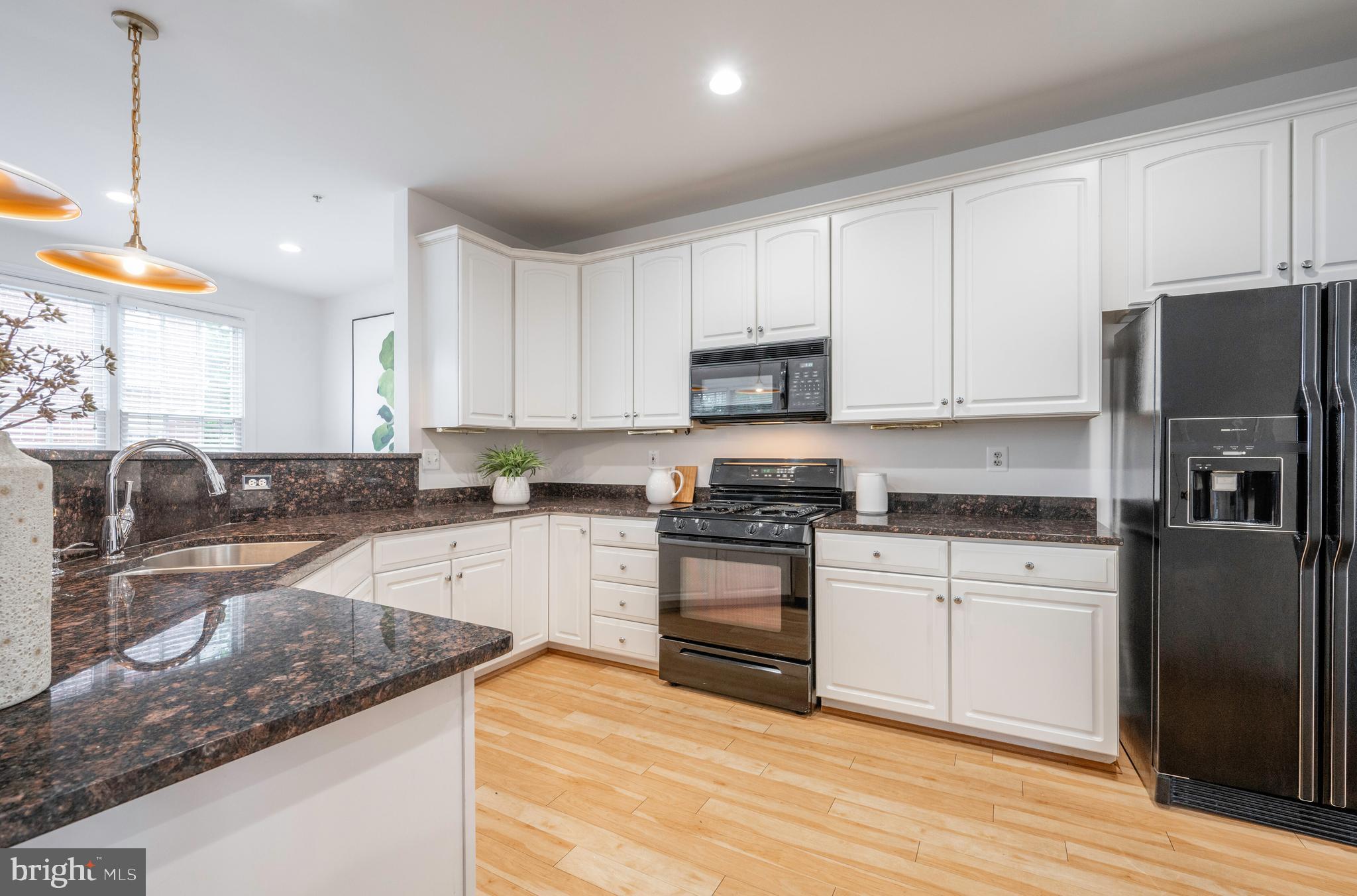 413 S FAYETTE STREET