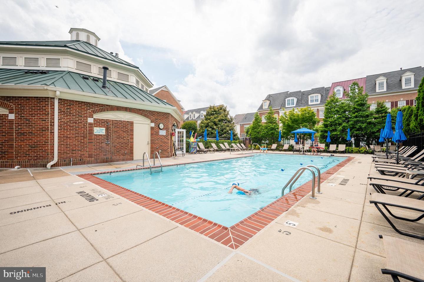 414 S FAYETTE ST