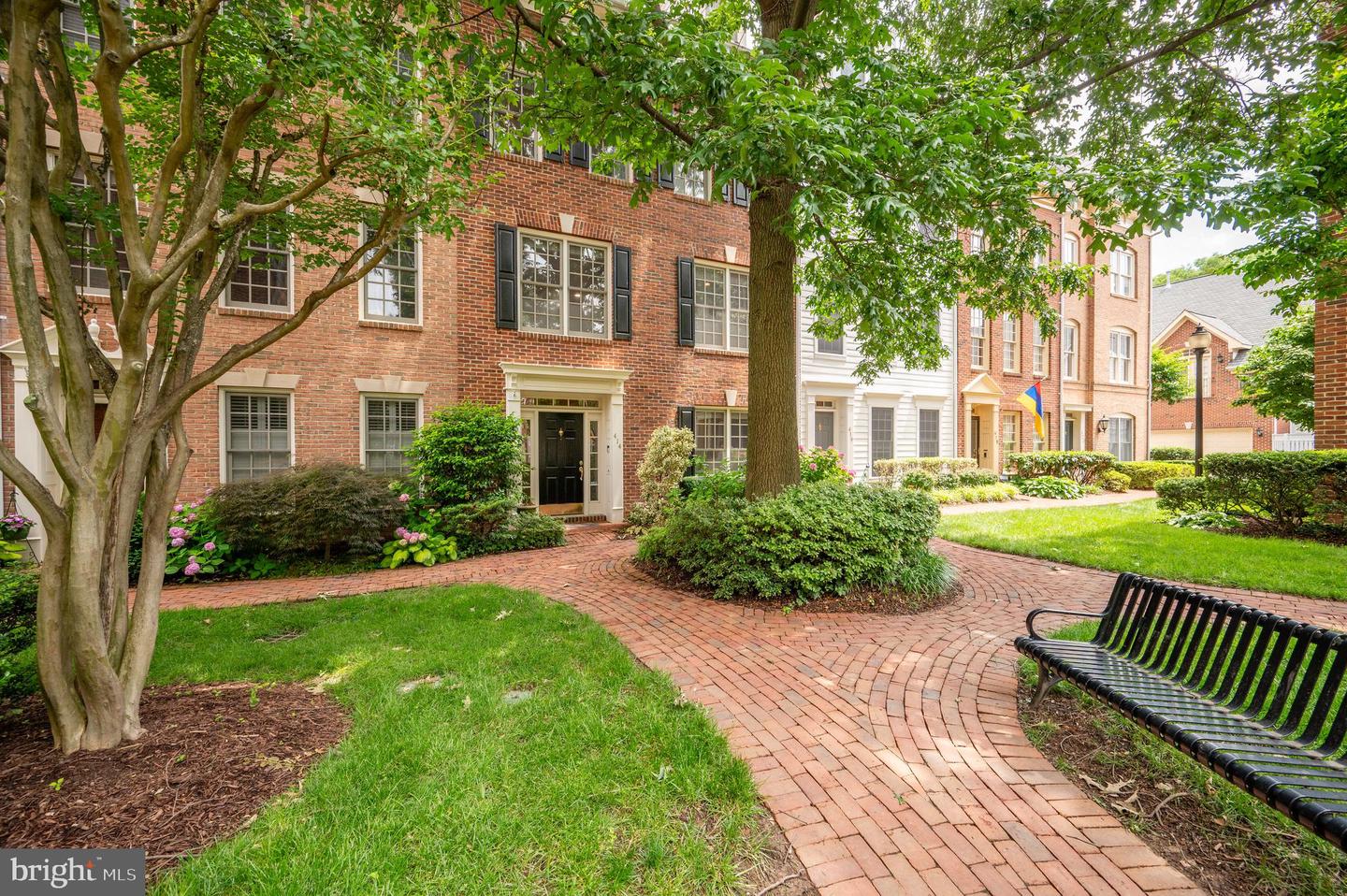 414 S FAYETTE ST