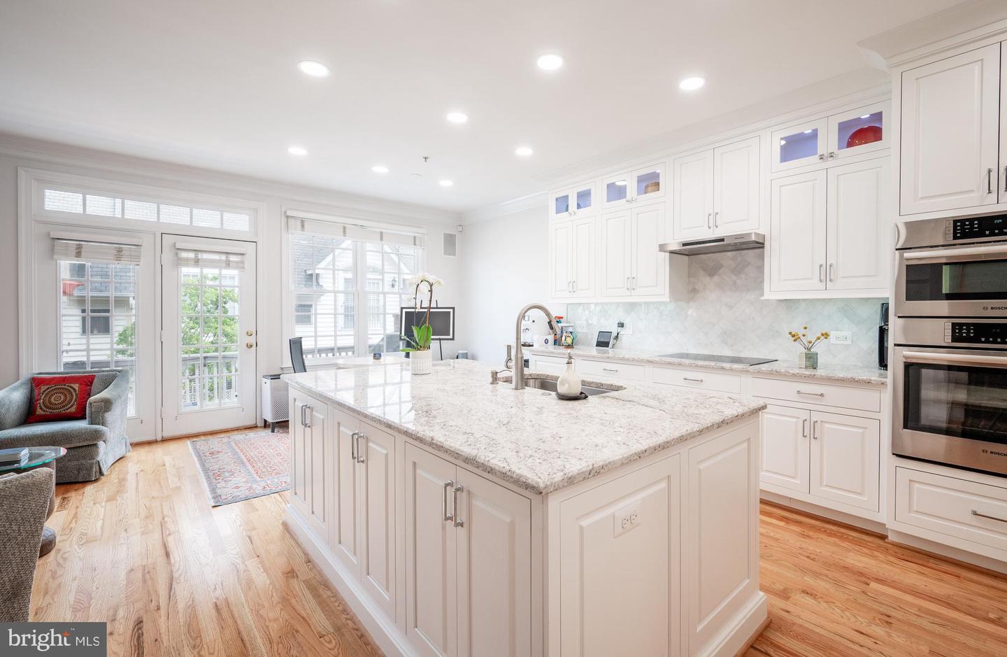 414 S FAYETTE ST