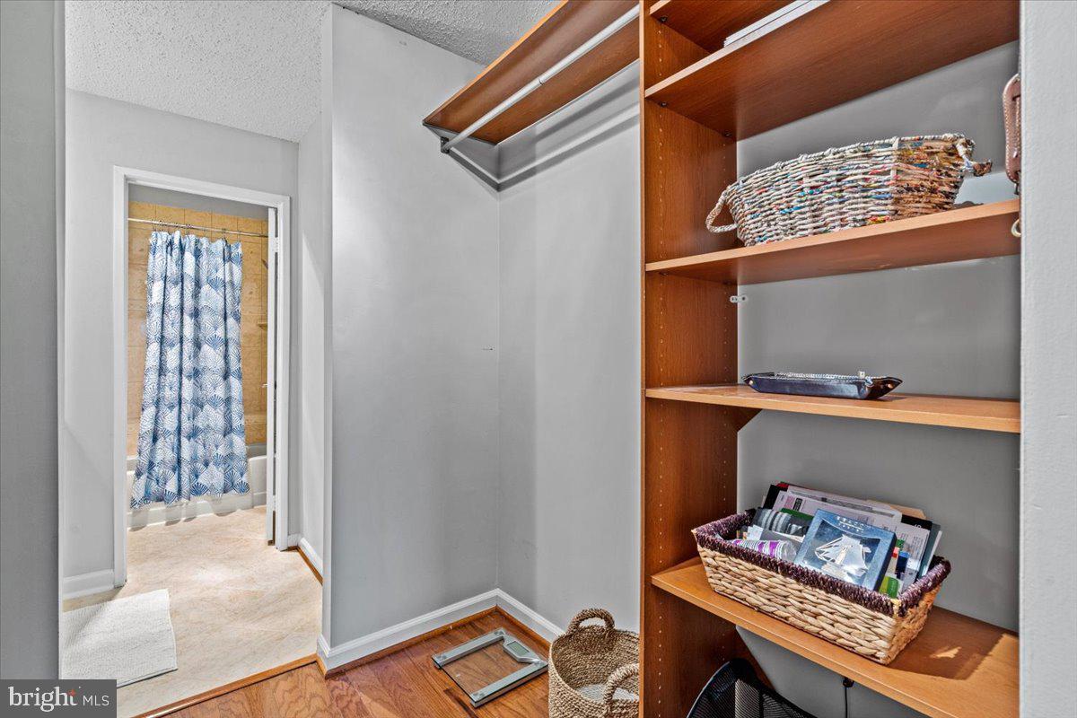 1907-B Villaridge Dr