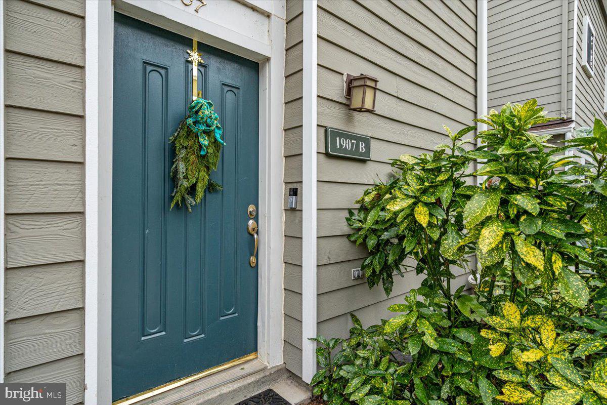 1907-B Villaridge Dr
