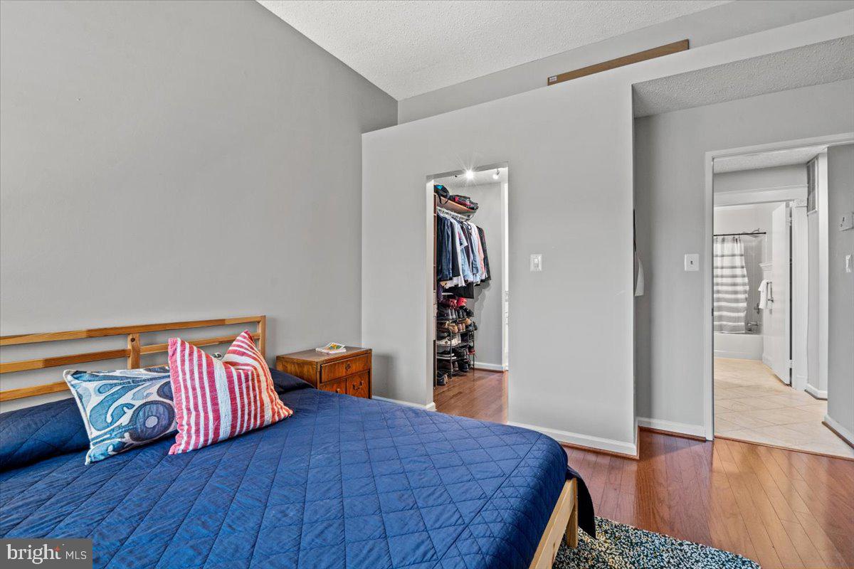 1907-B Villaridge Dr