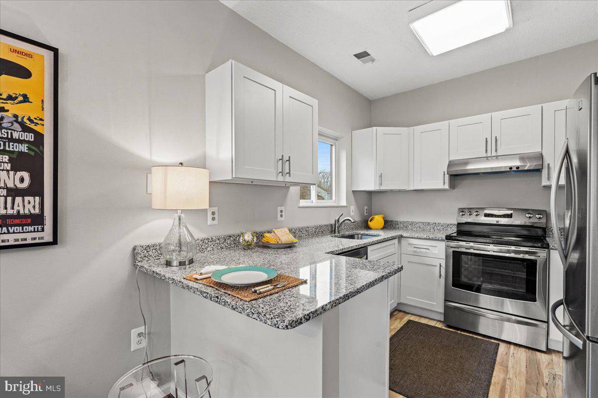 1907-B Villaridge Dr