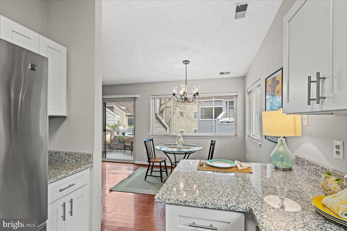 1907-B Villaridge Dr