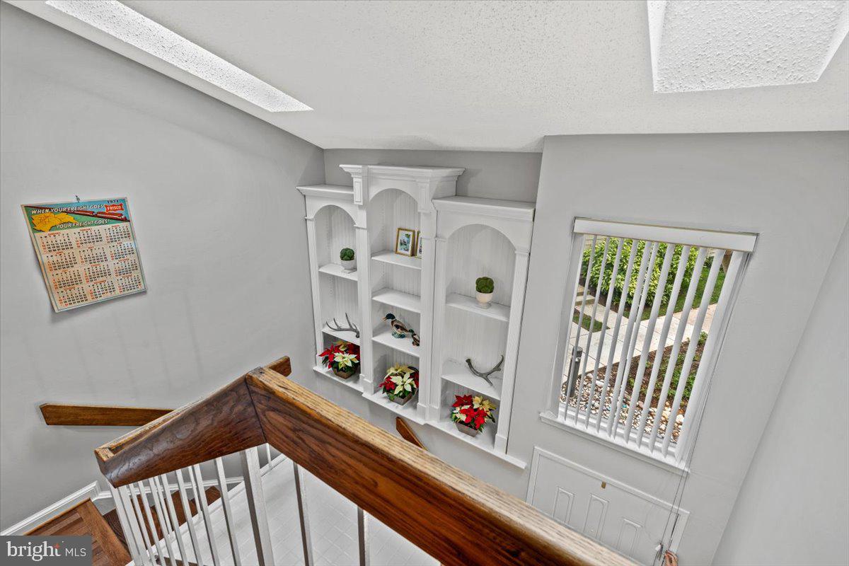 1907-B Villaridge Dr