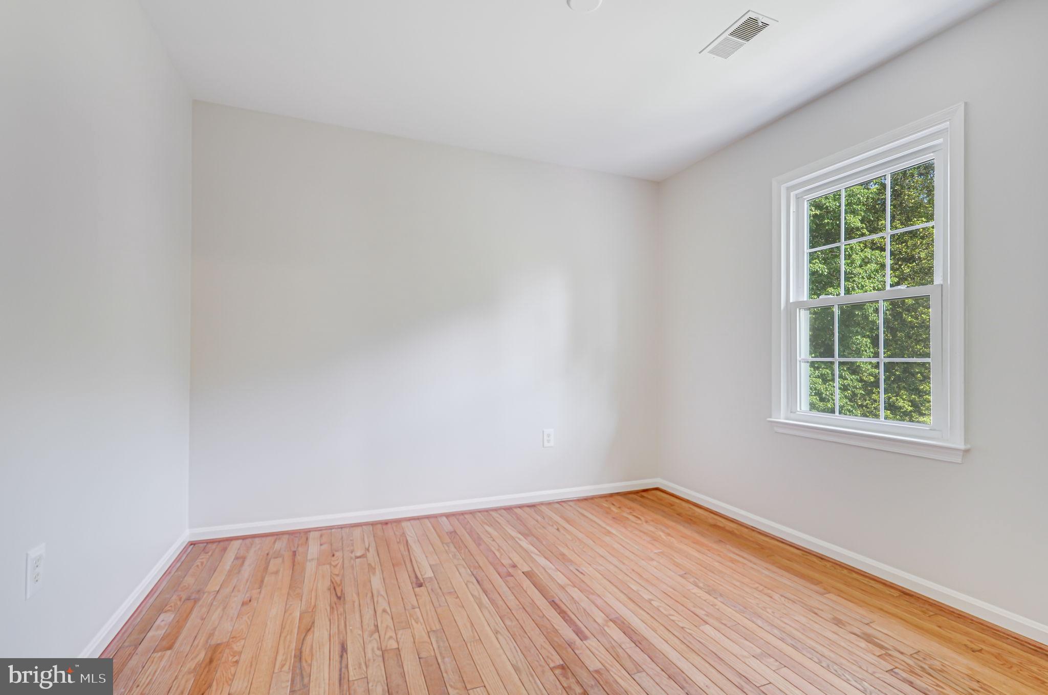 9013 Admiral Vernon Ter