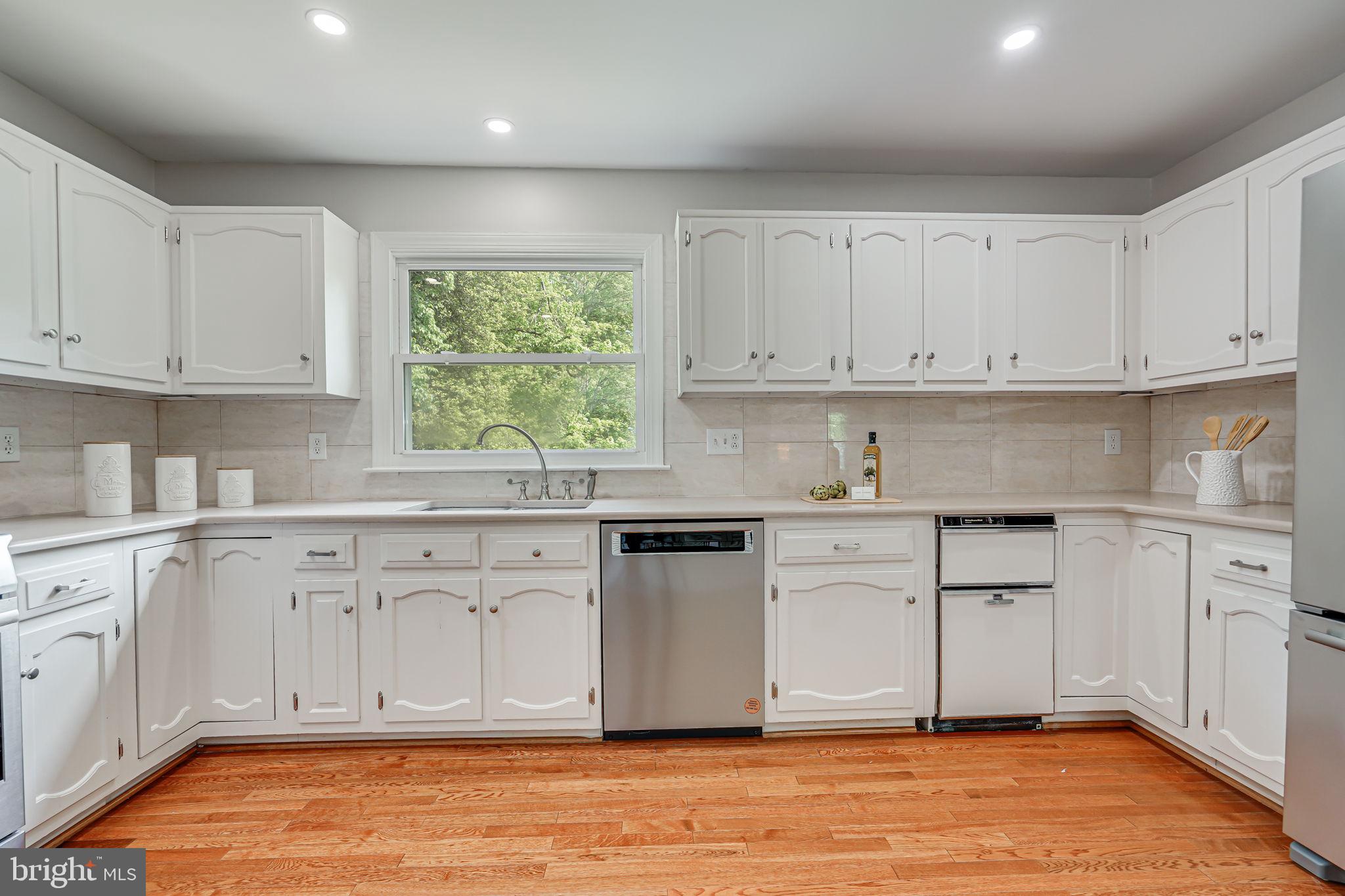 9013 Admiral Vernon Ter