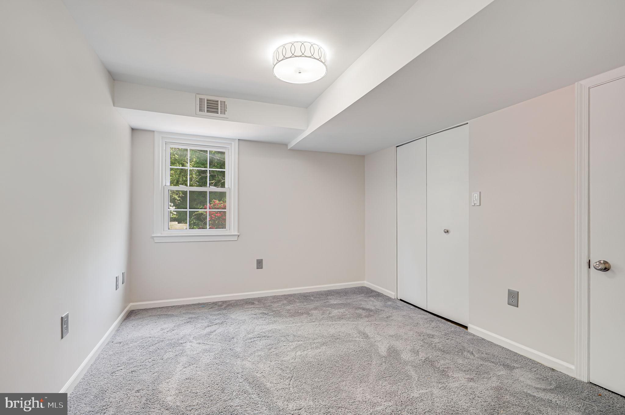 9013 Admiral Vernon Ter