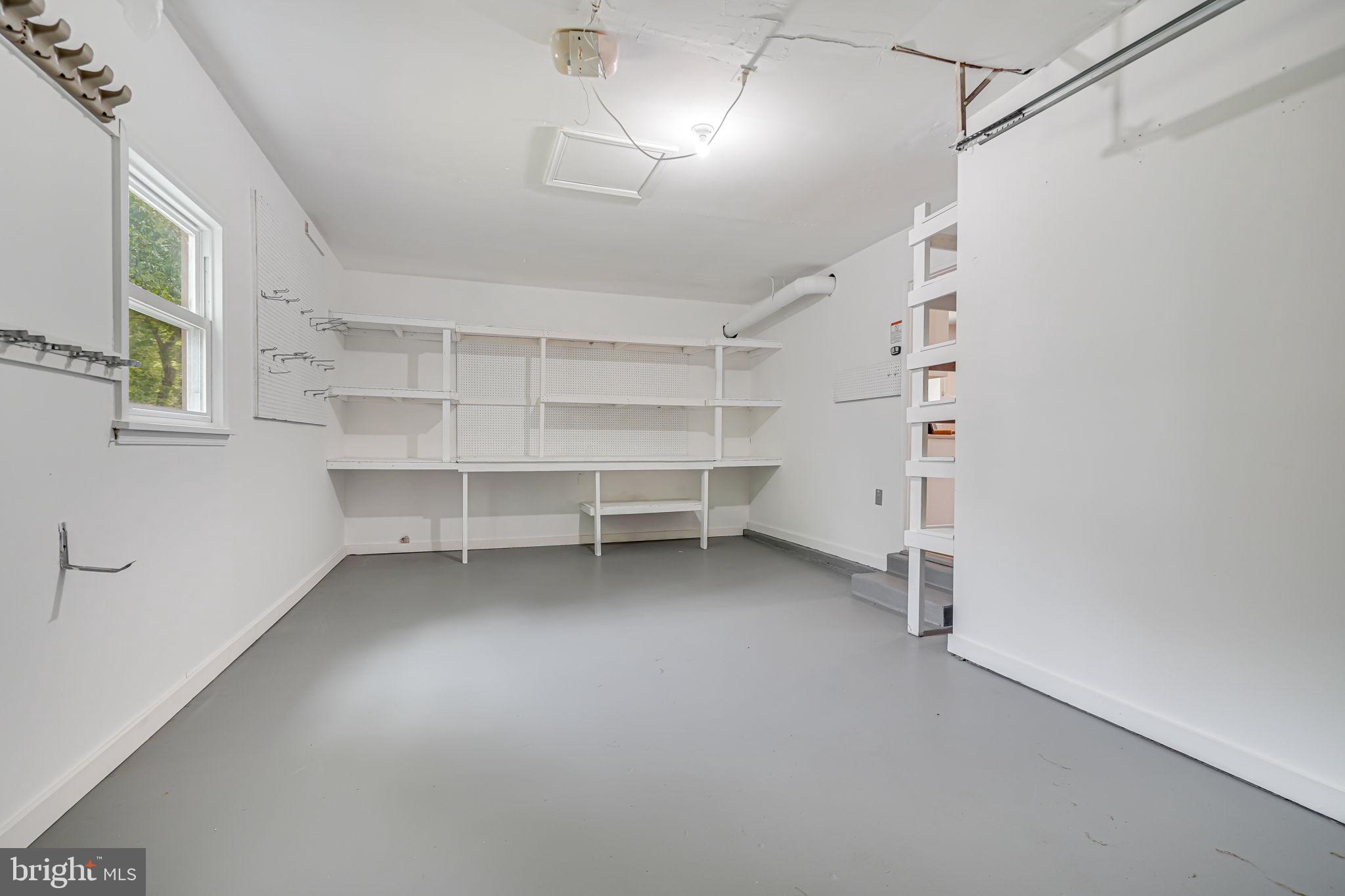 9013 Admiral Vernon Ter