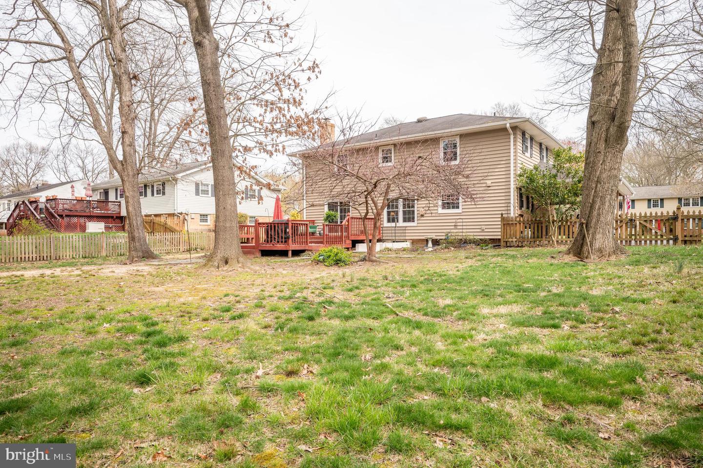 8700 Falkstone Ln