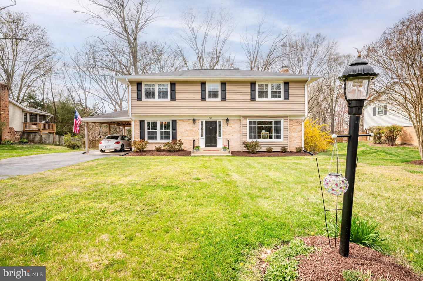 8700 Falkstone Ln