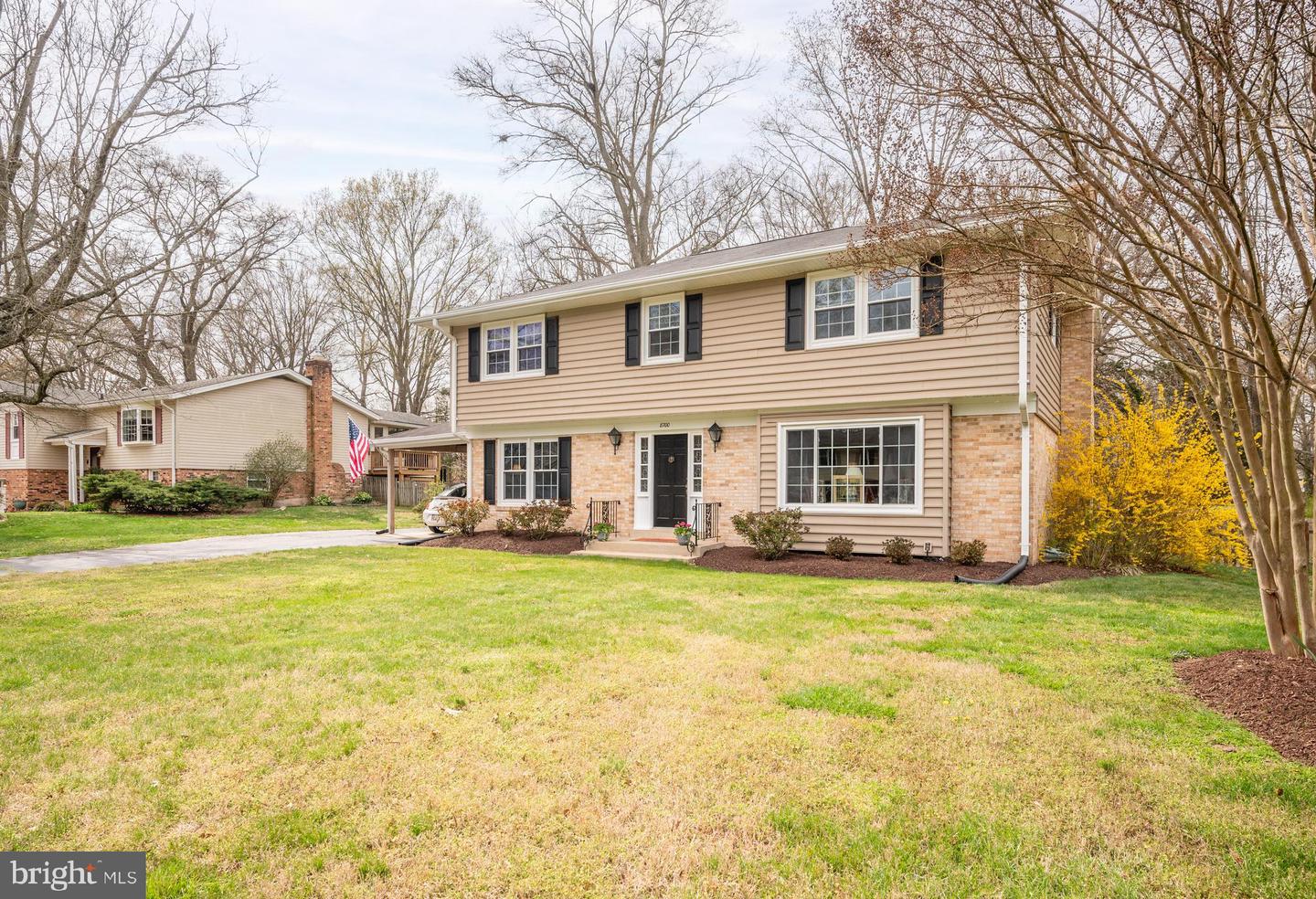8700 Falkstone Ln