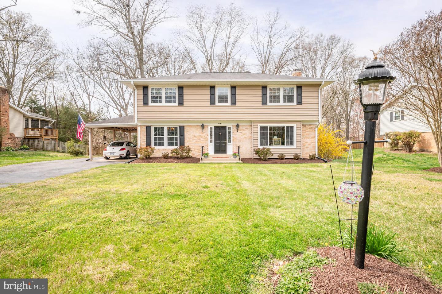 8700 Falkstone Ln